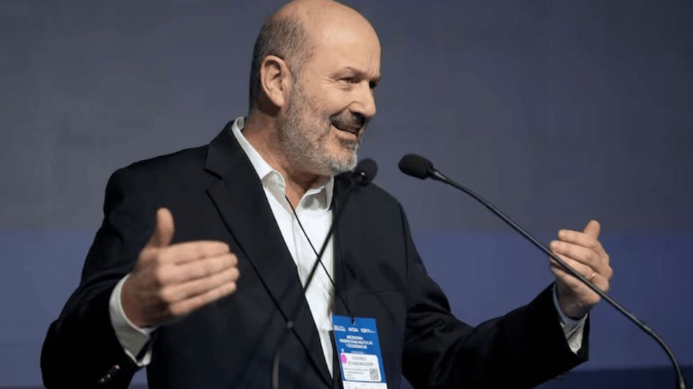 El Gobierno dio a conocer que durante 2024 desvinculó a 37.595 empleados estatales.