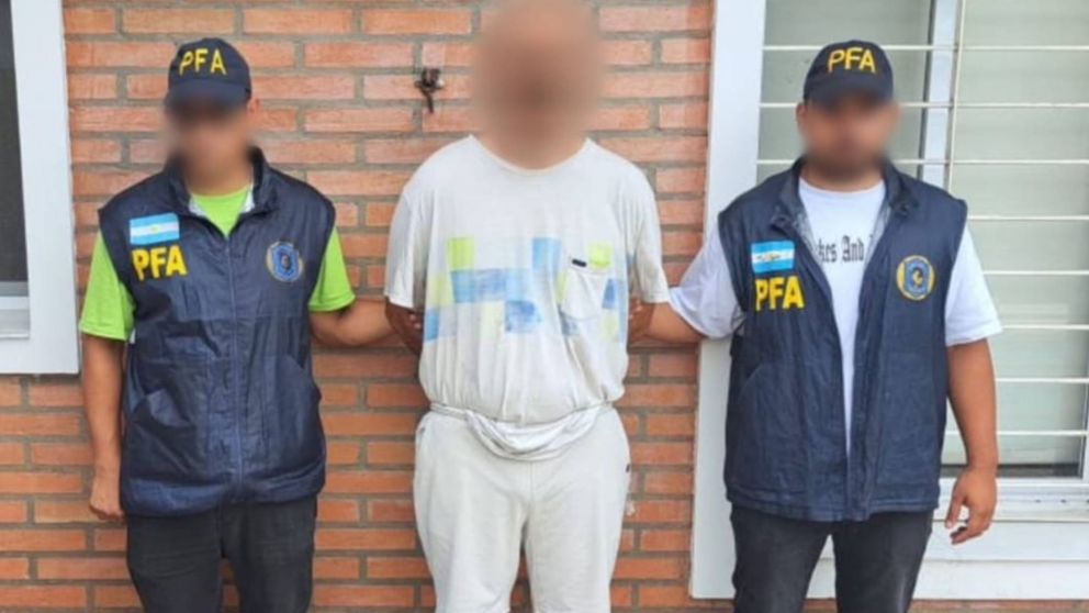 Amenazó de muerte a un vecino y le disparó a la policía