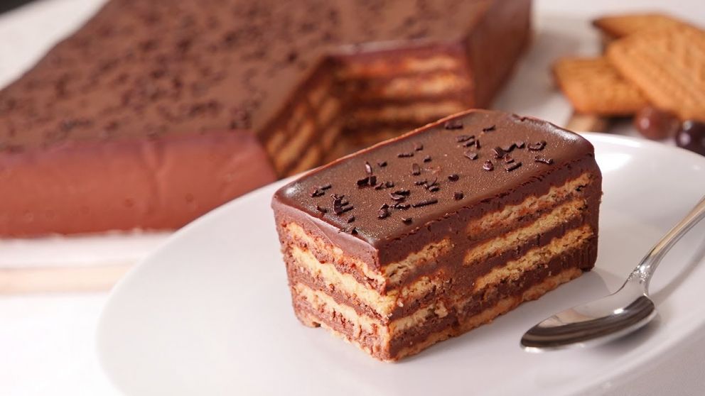 Fácil y muy rica: cómo hacer la mejor torta de galletitas de chocolate
