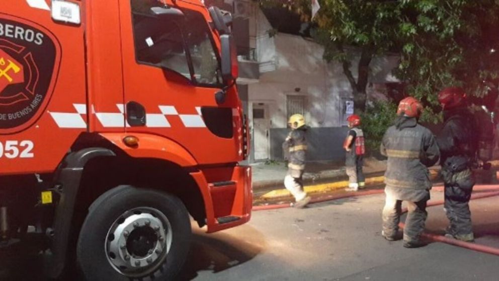 El incendio ocurri� en la calle Francisco Bilbao al 1300 de Parque Chacabuco (Polic�a de la Ciudad).