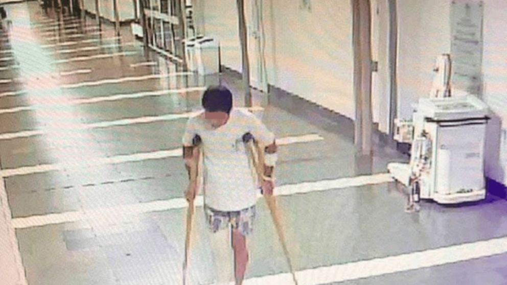Un ladrón en muletas robó en una sala de oncología.