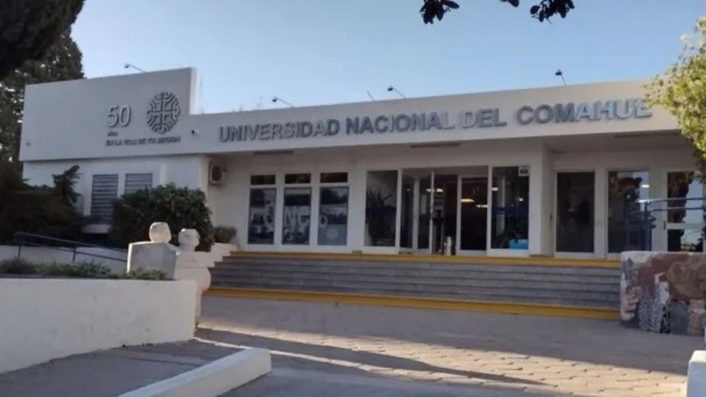 La estudiante cursa Ingeniería Civil en la Universidad Nacional del Comahue.
