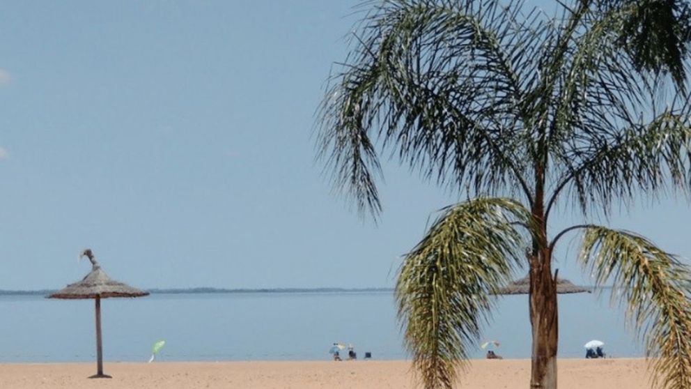 Destinos con arenas blancas y aguas cristalinas en Entre Ríos.