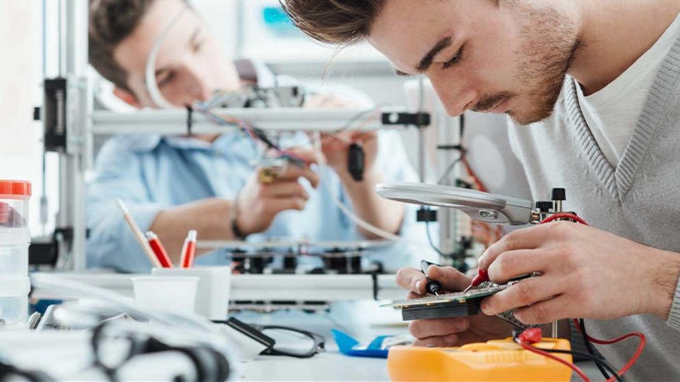 El técnico electrónico tiene una importante salida laboral (Imagen ilustrativa).