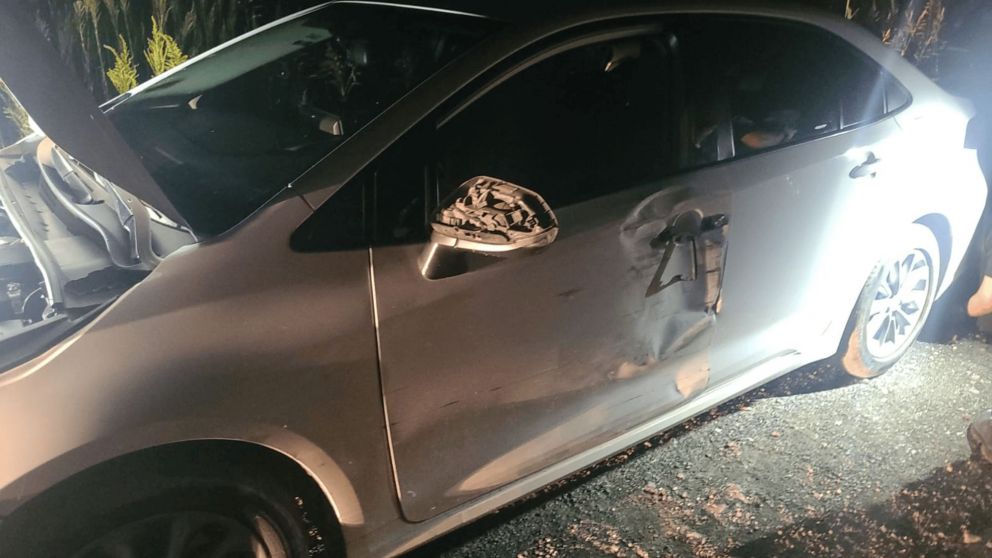 Así quedó el auto del detenido.