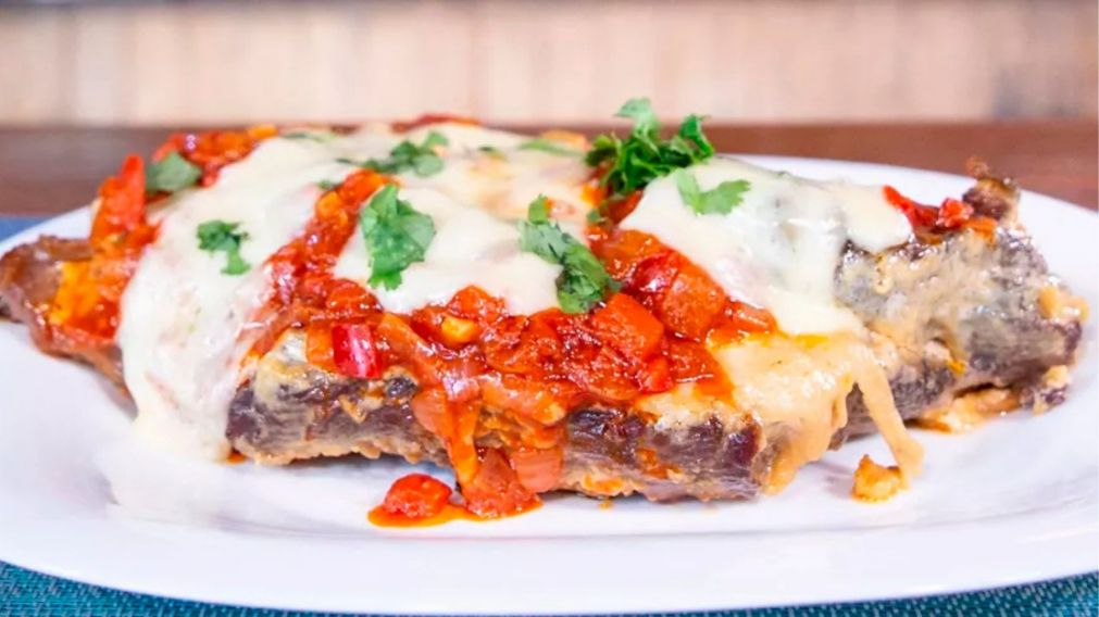 Un corte de carne económico y lleno de sabor, ideal para parrilla, horno y hasta pizza (Imagen ilustrativa).