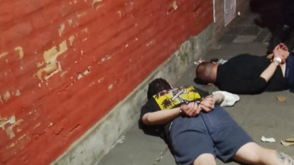 Estos son los sujetos que fueron aprehendidos por los investigadores policiales.