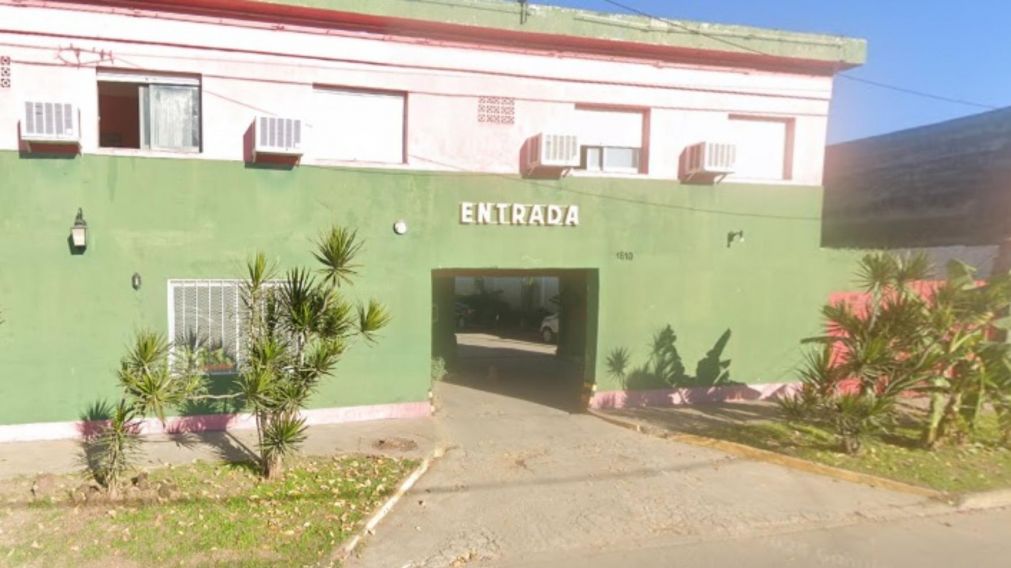 El cad�ver de la muchacha fue hallado en este albergue transitorio.