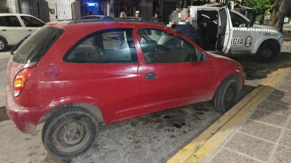 Este es el coche que fue utilizado para llevar a la víctima al establecimiento sanitario.
