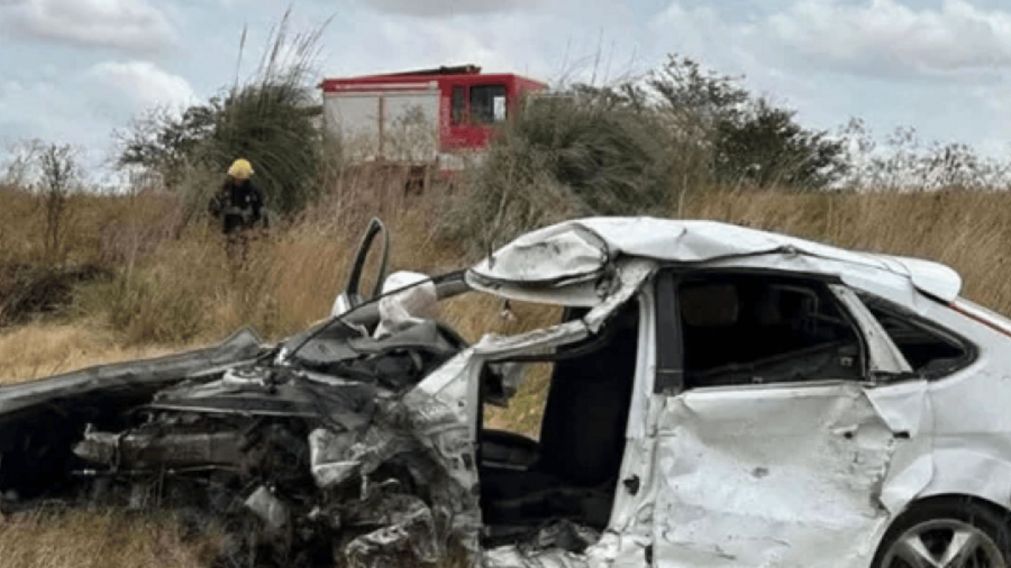 El presunto femicida chocó de frente contra un camión en la ruta 47.