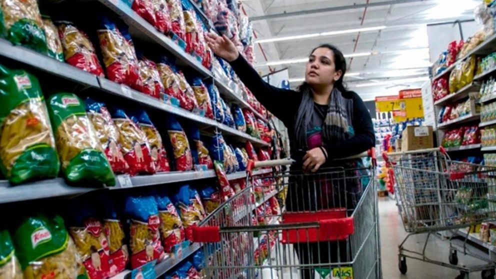 El Decreto 35/25 elimina restricciones en la importación y exportación de alimentos.