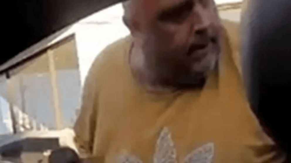 Le sacaron la licencia al taxista que qued� filmado agrediendo  a otro chofer.