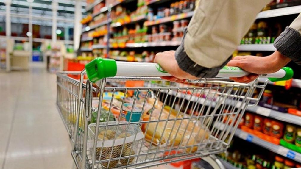 La variaci�n mensual de la CBA y de CBT fue de 2,3%.