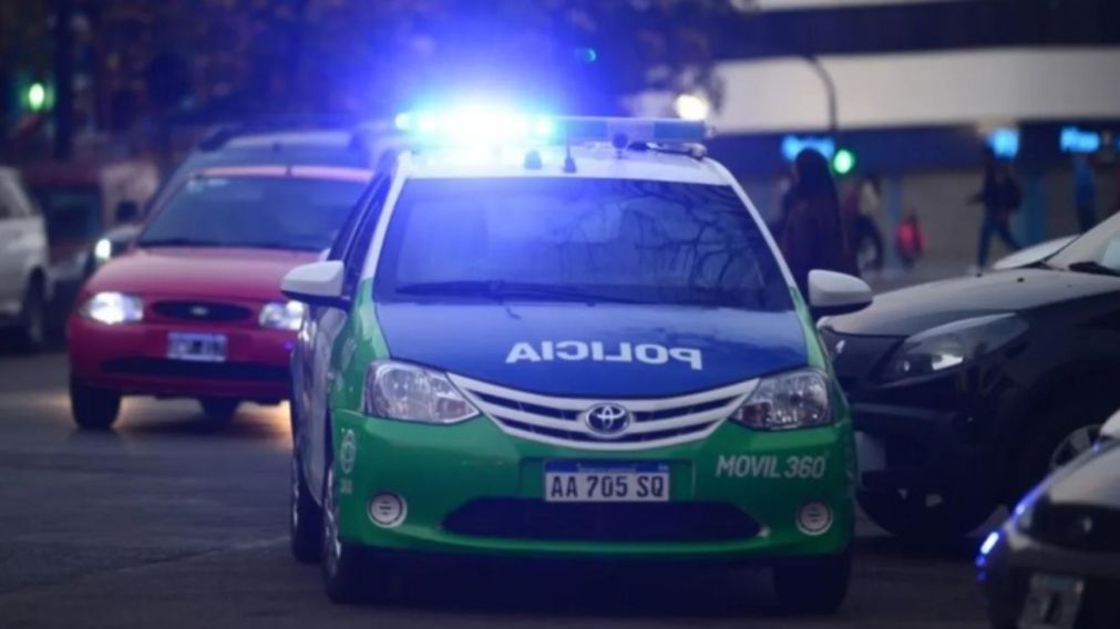 Las autoridades policiales se apersonaron en el escenario del ilícito.