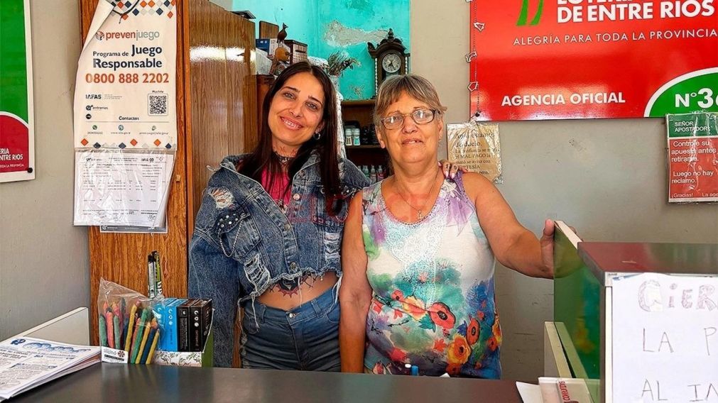 La emoción de Stellia Maris, la agenciera que vendió la boleta del Quini 6 que se llevó $892 MILLONES (gentileza Elonce).