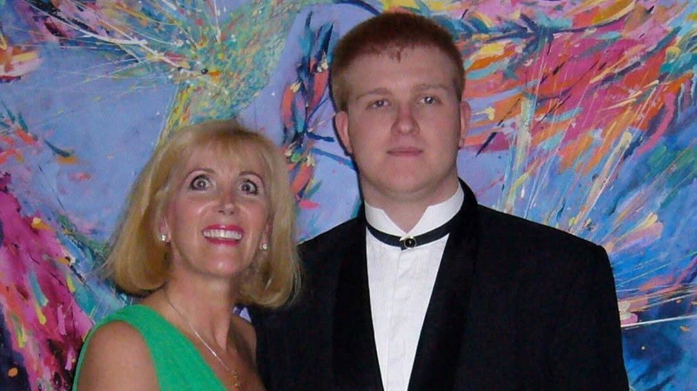Rory Sykes, junto con su mamá, Shelley Sykes (@ShelleySykes).