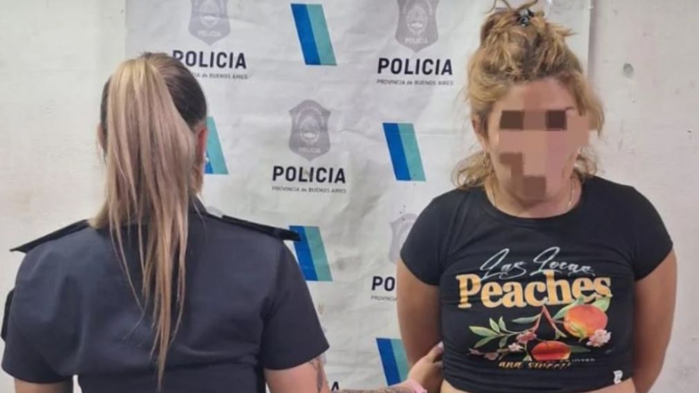 Trabajadora de un hotel apuñaló al gerente por un reclamo salarial.