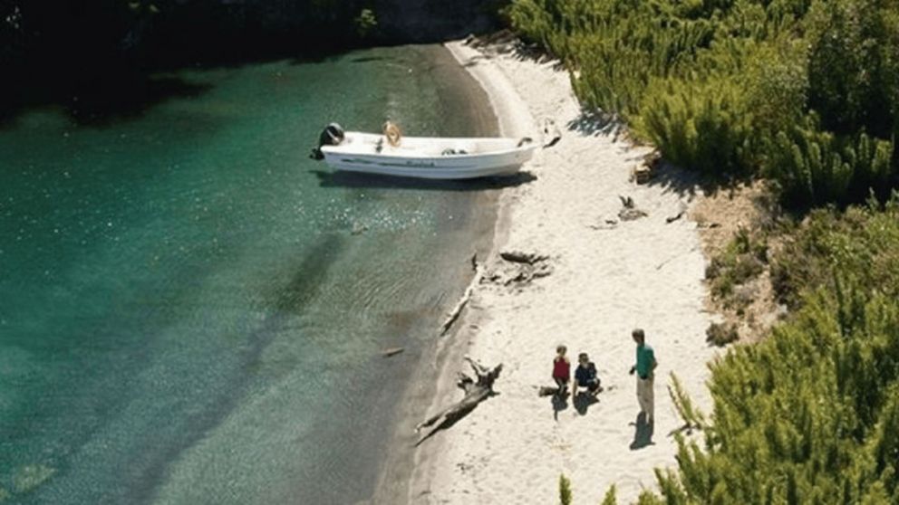 Turismo aventura: playas "secretas" a pocos minutos de las principales villas turísticas de la Patagonia.