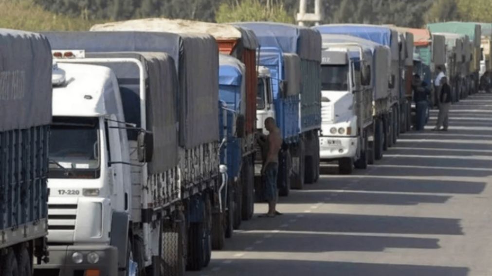 El Gobierno homologó paritarias de Camioneros.