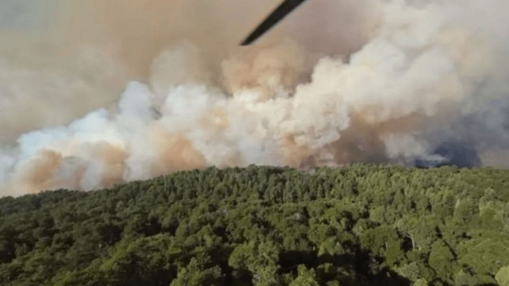 Nuevos focos de fuego complican el trabajo en el Nahuel Huapi (X).