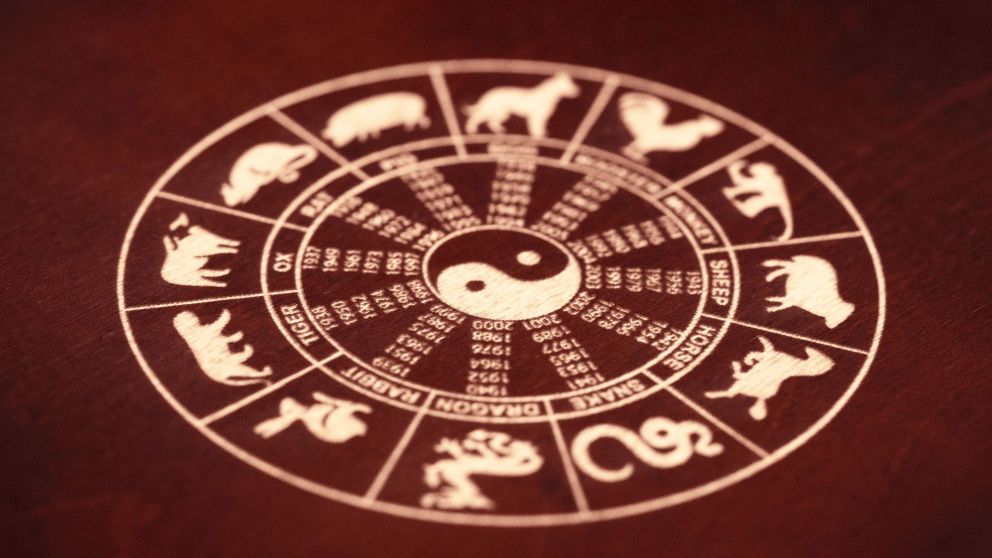 Estos signos del horóscopo chino tendrán un fin de mes cargado de malas noticias y adversidades: ¿Qué consejos deberían seguir?