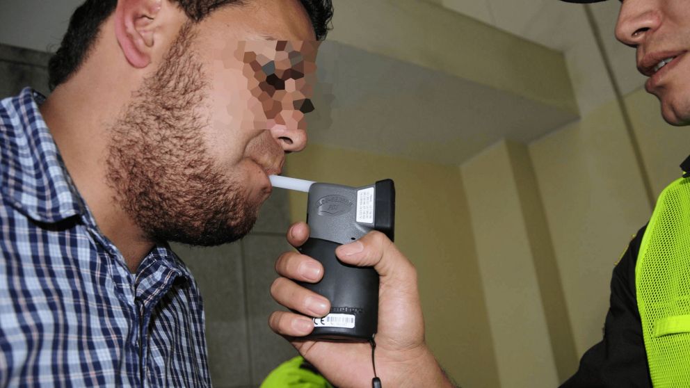 ¡Positivo de alcohol! Chofer de micro con 50 alumnos de viaje de egresados fue detenido