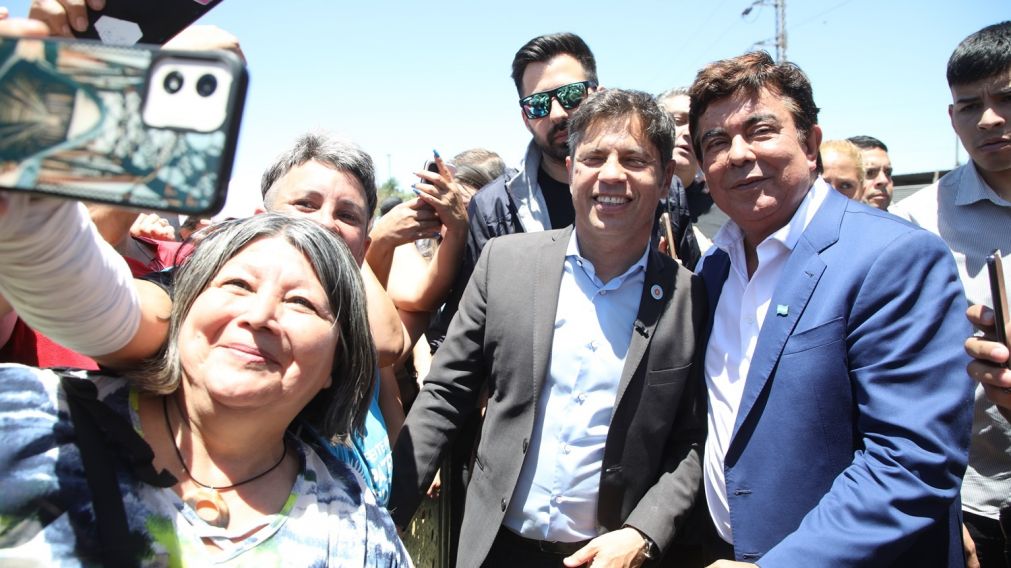 Fernando Espinoza y Axel Kicillof entregaron viviendas del proyecto de urbanización más importante de la Argentina.