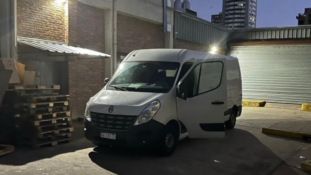 Esta es la camioneta que fue incautada en poder de los sospechosos.