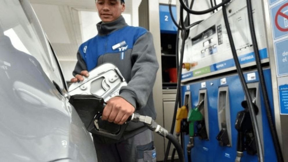 El Gobierno confirmó un nuevo aumento en los combustibles desde el viernes 3 de enero (Imagen ilustrativa).