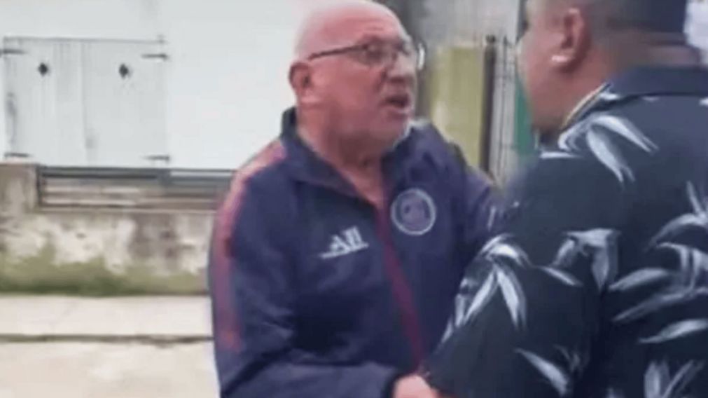 Por ahora, el policía asesino sigue detenido por el crimen.