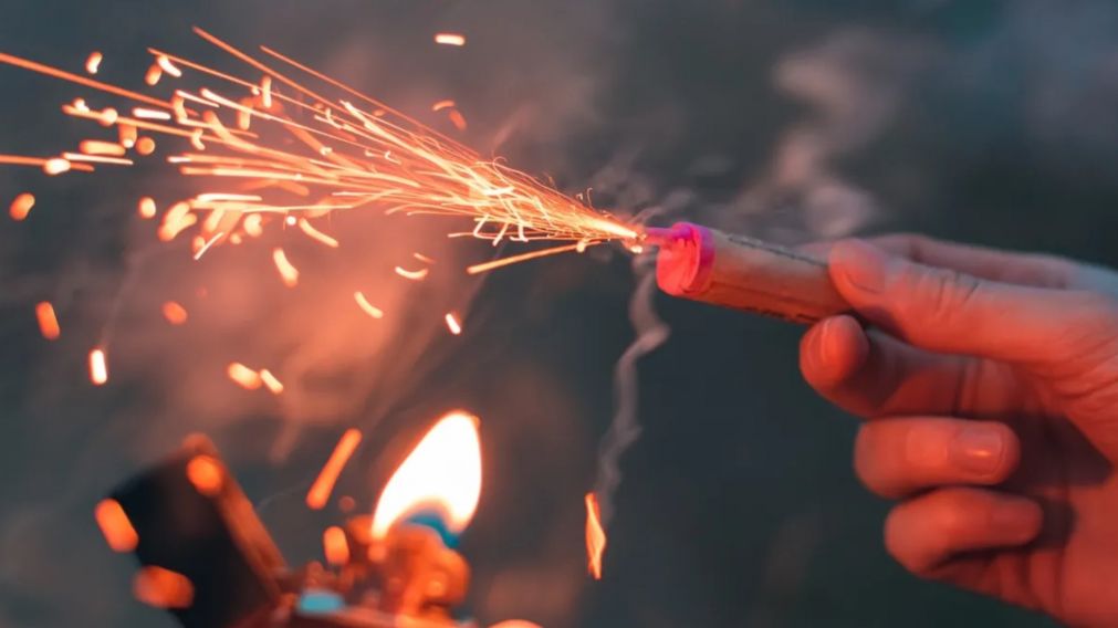 Le explotó una pirotecnia en la cara a un nene de 9 años y su estado es crítico.