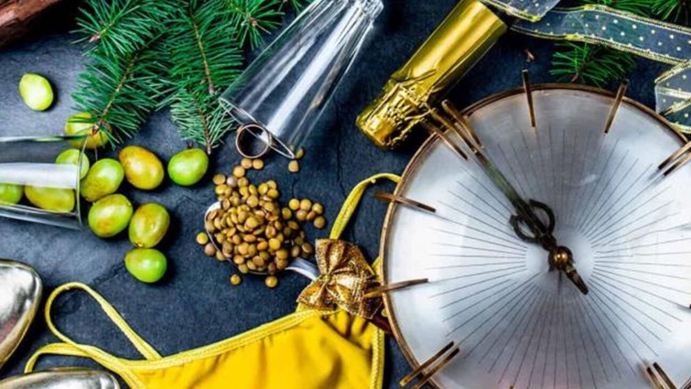 Abundancia y amor: rituales para encontrar pareja en Navidad.