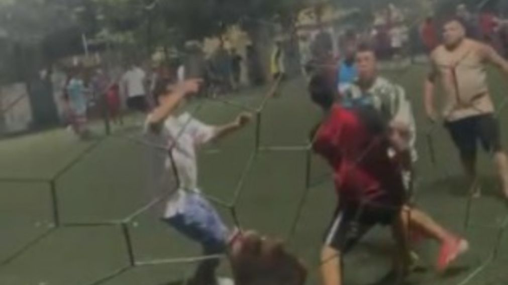 El episodio ocurrió en un complejo de canchas de Rosario.