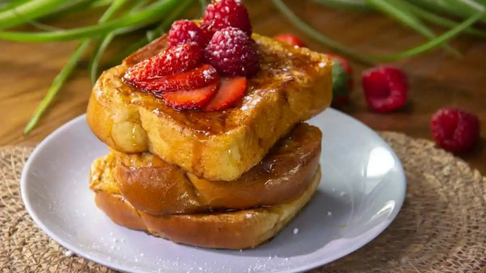 Tostadas francesas de pan dulce: un manjar de alimentos reciclados que se hace en solo 15 minutos.