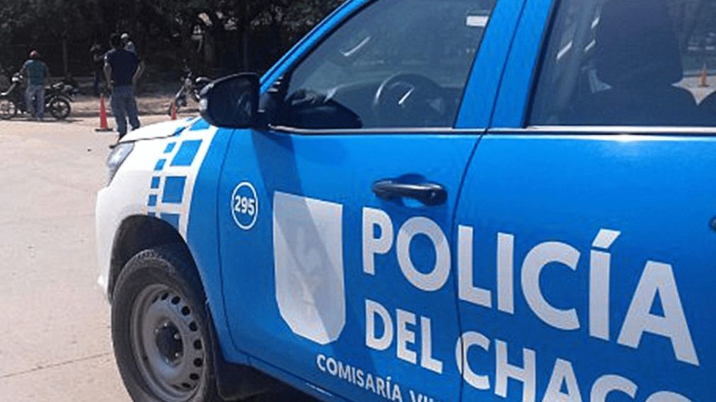 La policía ejecutó la orden de la Justicia y se llevó una nena de los brazos de su mamá.
