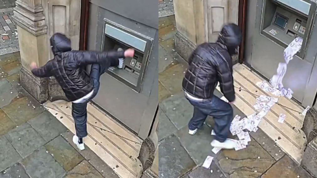 As� "hacke�" un cajero autom�tico para ocasionar una lluvia de billetes.