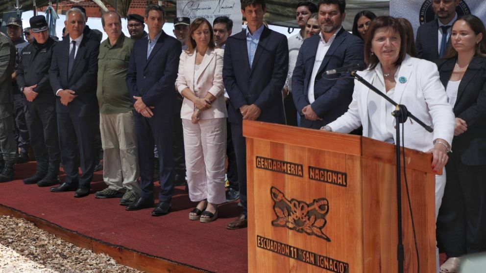 Patricia Bullrich encabezó la quema de 47 toneladas de droga en Misiones