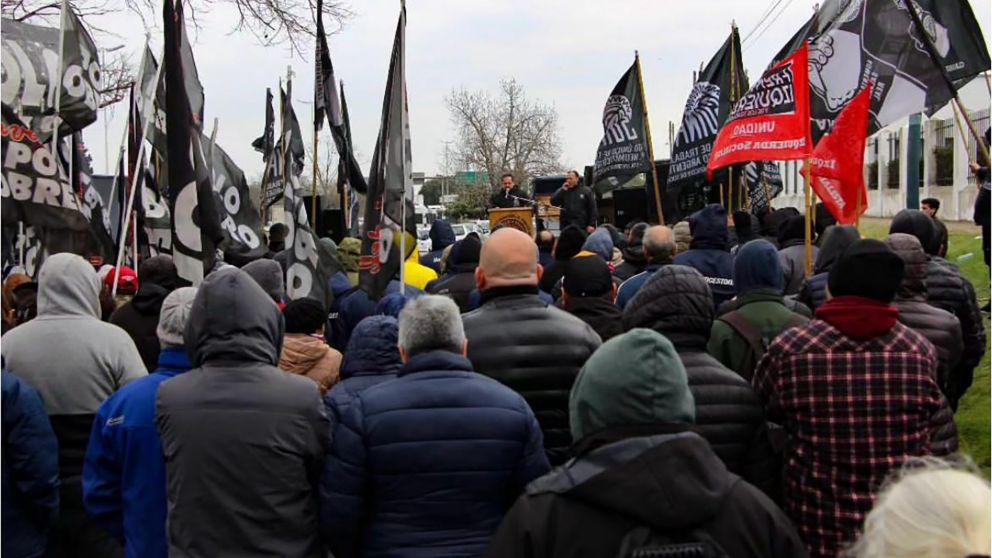 Trabajadores del neumático realizarán un paro de 24 horas.