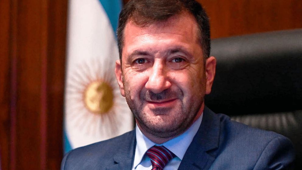 Investigación a Edgardo Kueider: la Justicia indaga en la empresa del hijo y pone el foco en el contador familiar