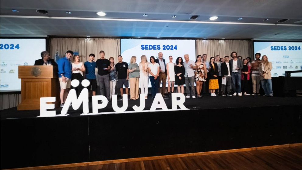 Empleo formal: 530 jóvenes consiguieron su primer trabajo en 2024 y lo celebraron junto a fundación Empujar