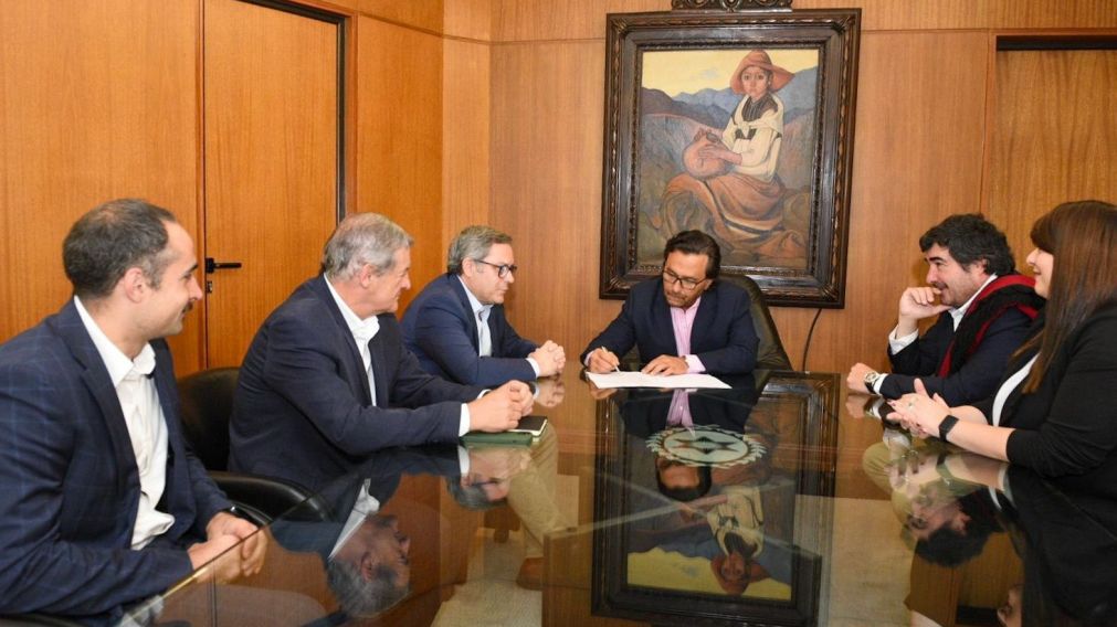 El gobernador Gustavo S�enz celebr� el anuncio.