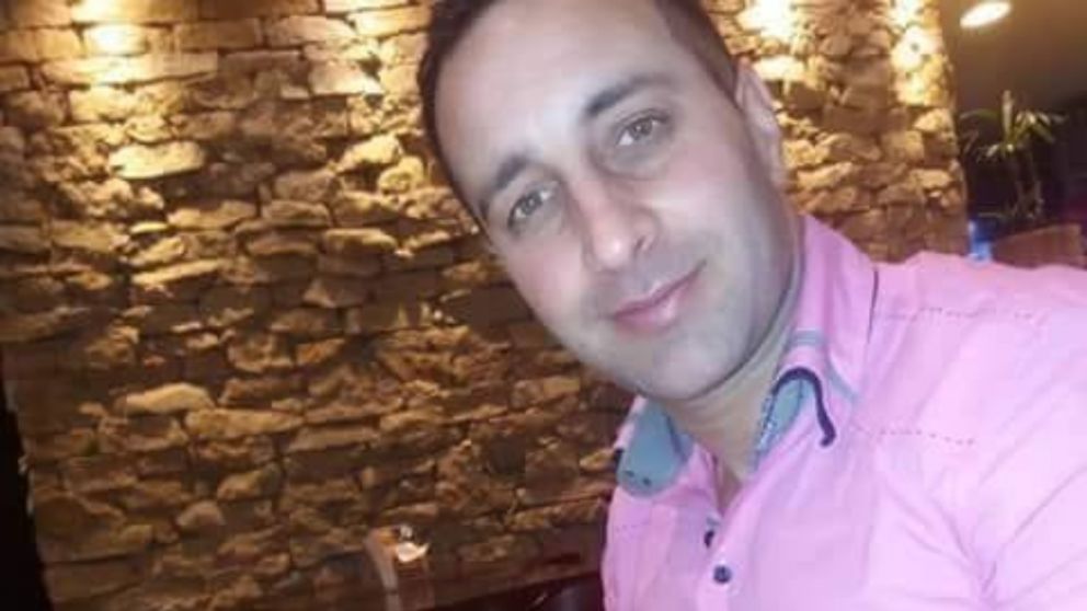 Fabián Sturm Jardón fue asesinado a balazos cuando caminaba hacia su domicilio (Facebook).