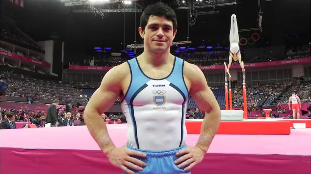 Federico Molinari tiene 40 años.
