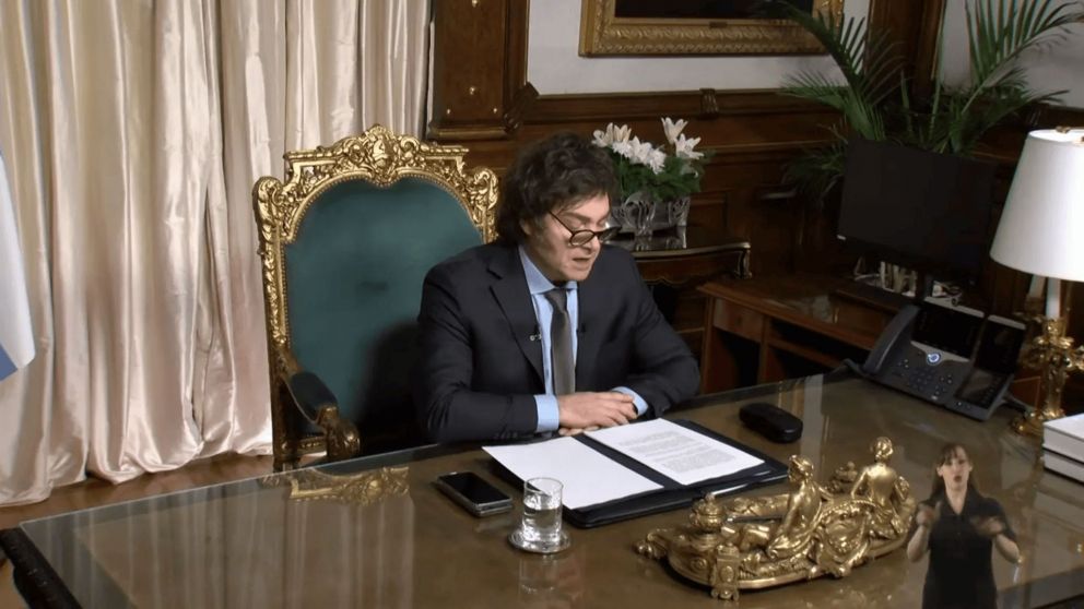 Javier Milei celebra su primer a�o como presidente con un discurso por cadena nacional.