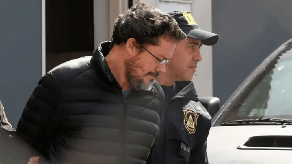 Comenzar� el juicio a Mart�n del R�o por el asesinato de sus padres.