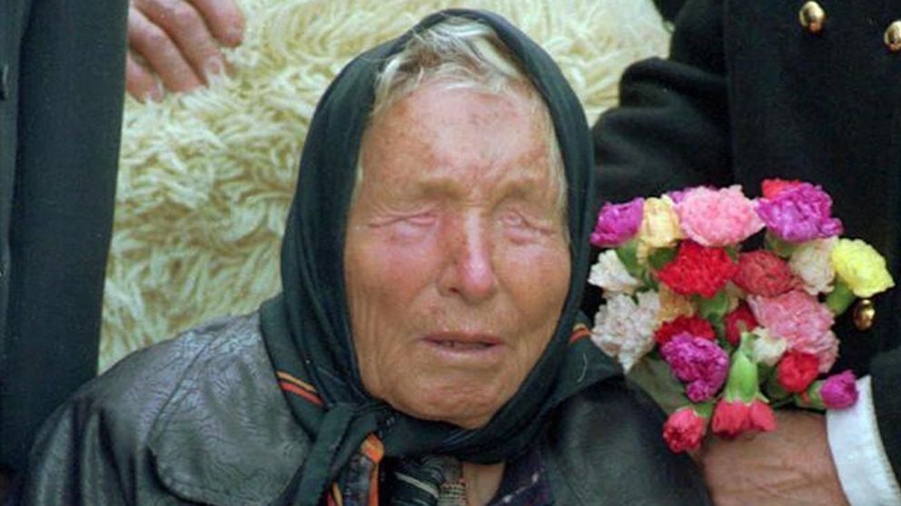 La vidente búlgara Baba Vanga alerta al mundo por lo exactas que resultaron sus predicciones.