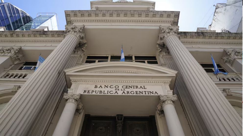 El Banco Central de la República Argentina.