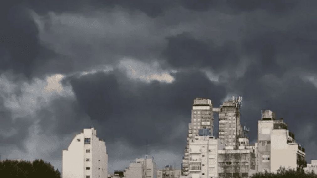 A qué hora llueve hoy en Buenos Aires y cuál es la temperatura actual
