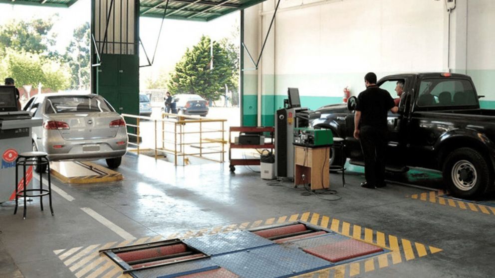 La VTV es una inspección periódica obligatoria que permite conocer el estado de los vehículos (Télam/Archivo).