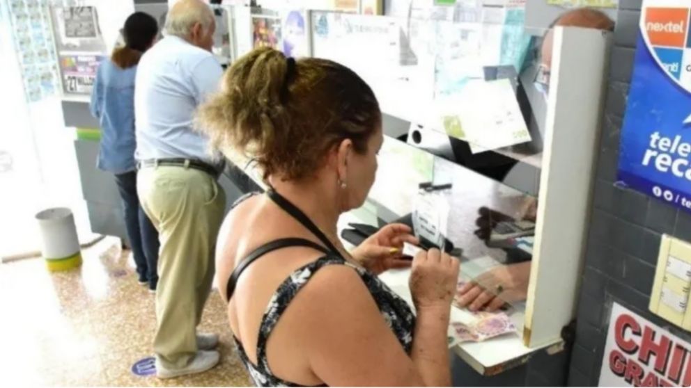 Una mujer tuvo un extra�o presentimiento que la llev� a ganar la Quiniela y con una parte del dinero del premio hizo una donaci�n a una noble causa.(imagen ilustrativa).